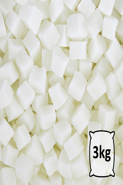 Noix de coco sucrées en cubes bio.